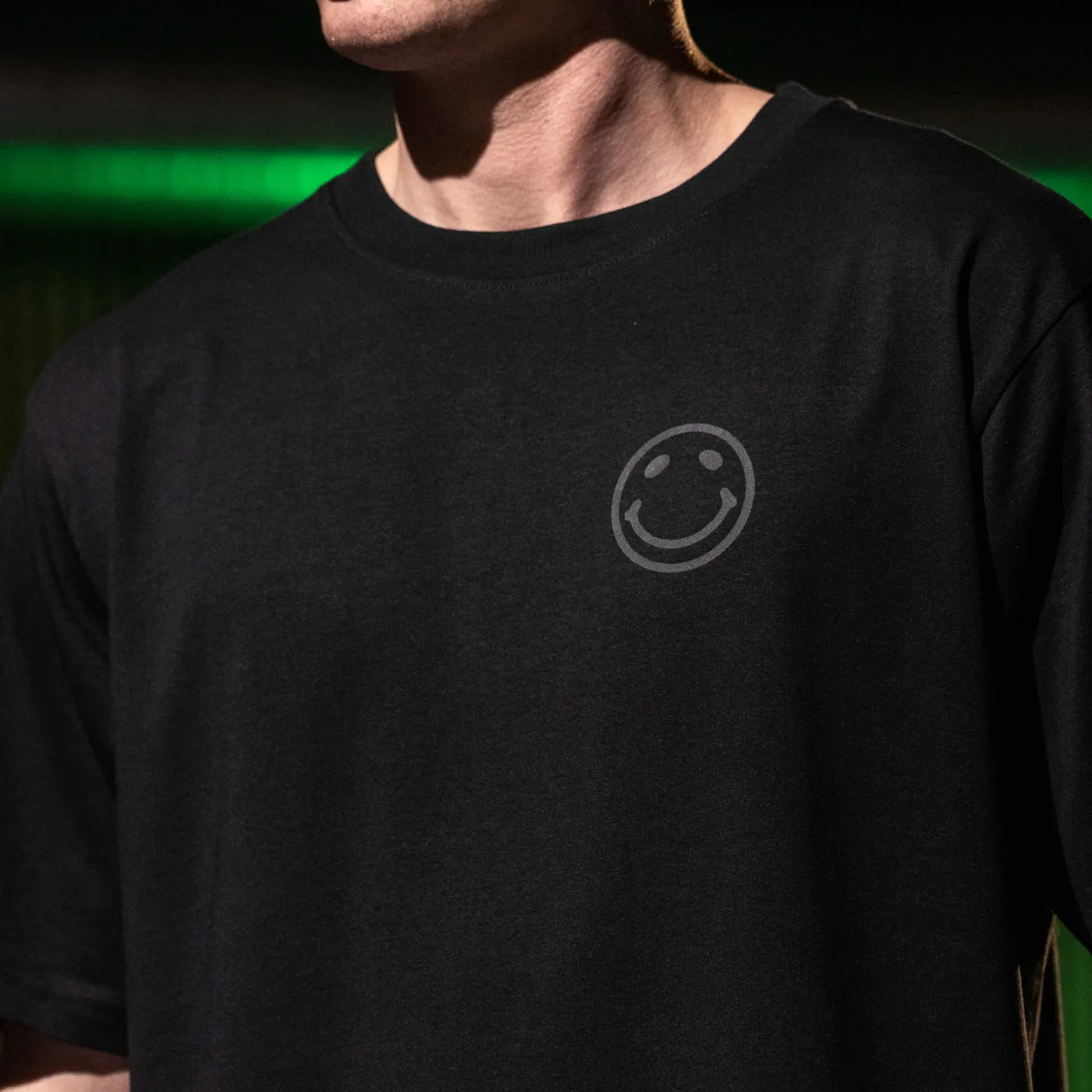 Black On Black Side Smiley - Tshirt - Black