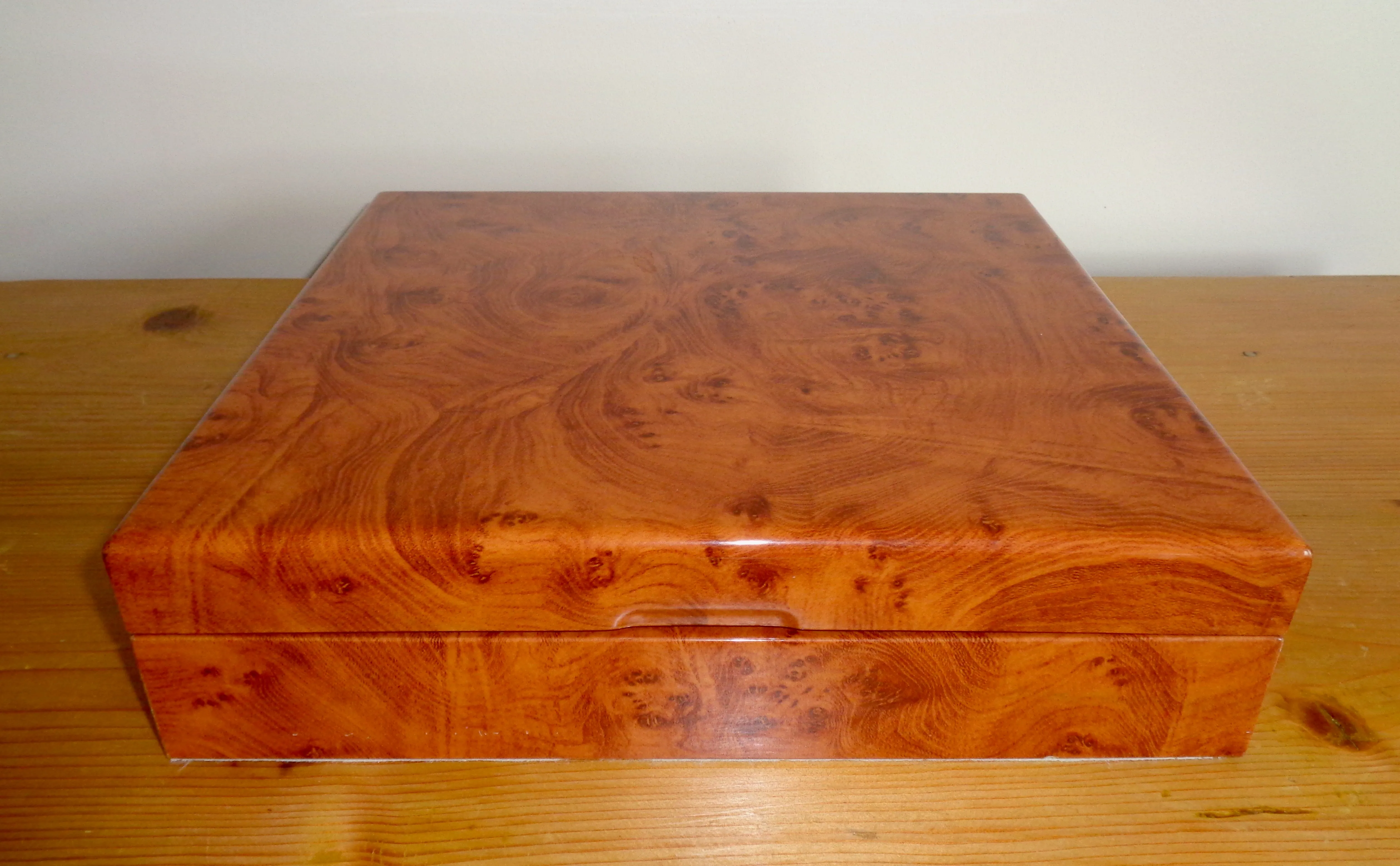 Solid Top Burr Walnut Watch Box For Eight Watches