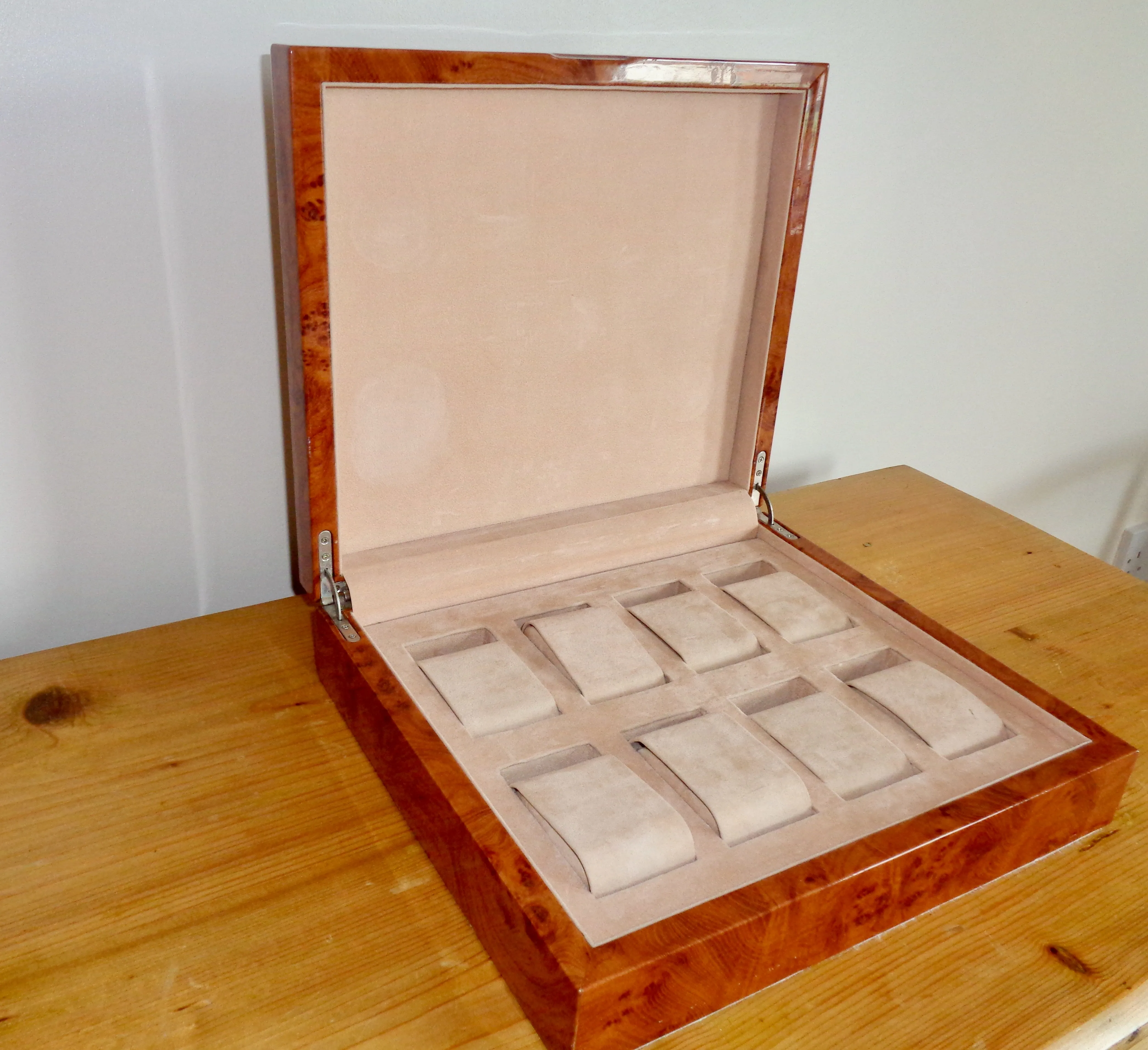 Solid Top Burr Walnut Watch Box For Eight Watches